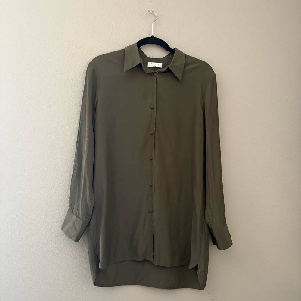 ARITZIA BABATON Ronan Silky Long Sleeve Shirt in Olive Green Size Small - Picture 2 of 6
